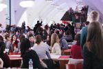 Musik-Flashmob in der Mensa